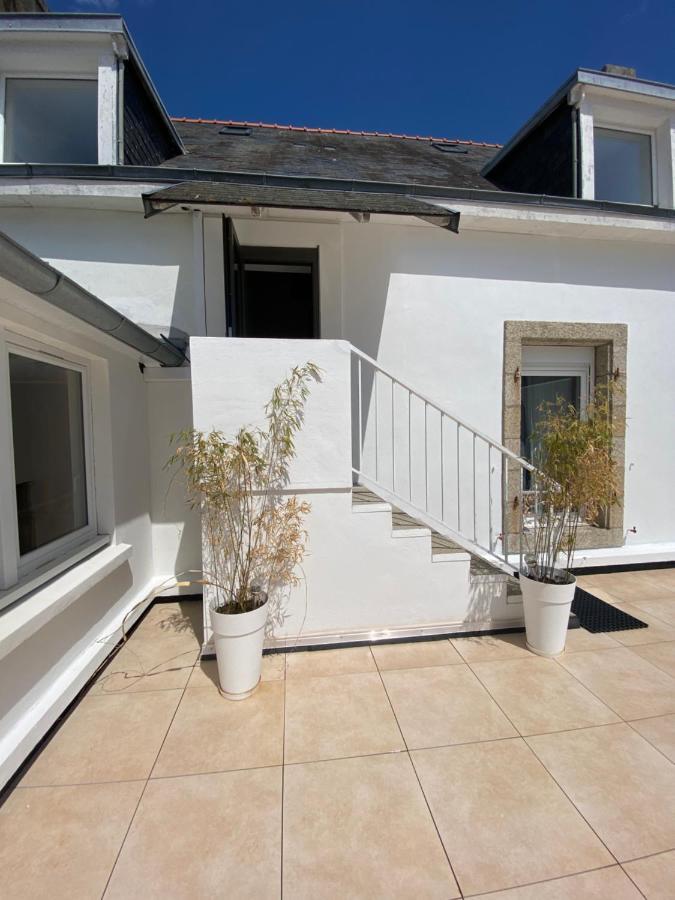Votre Mini Maison En Plein Coeur Du Centre Ville -Terrasse - Et Parking Prive Sur Place Clos - Draps Et Menage Inclus Concarneau Exterior photo